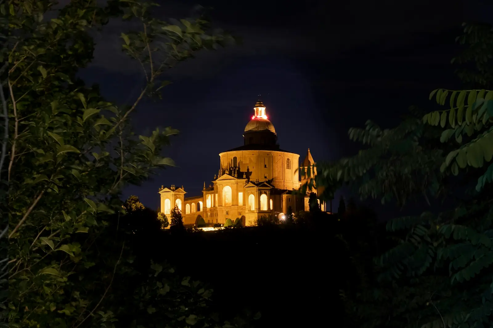 Bologna di notte