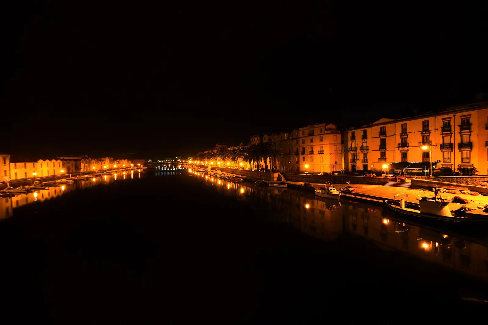 Bosa di notte