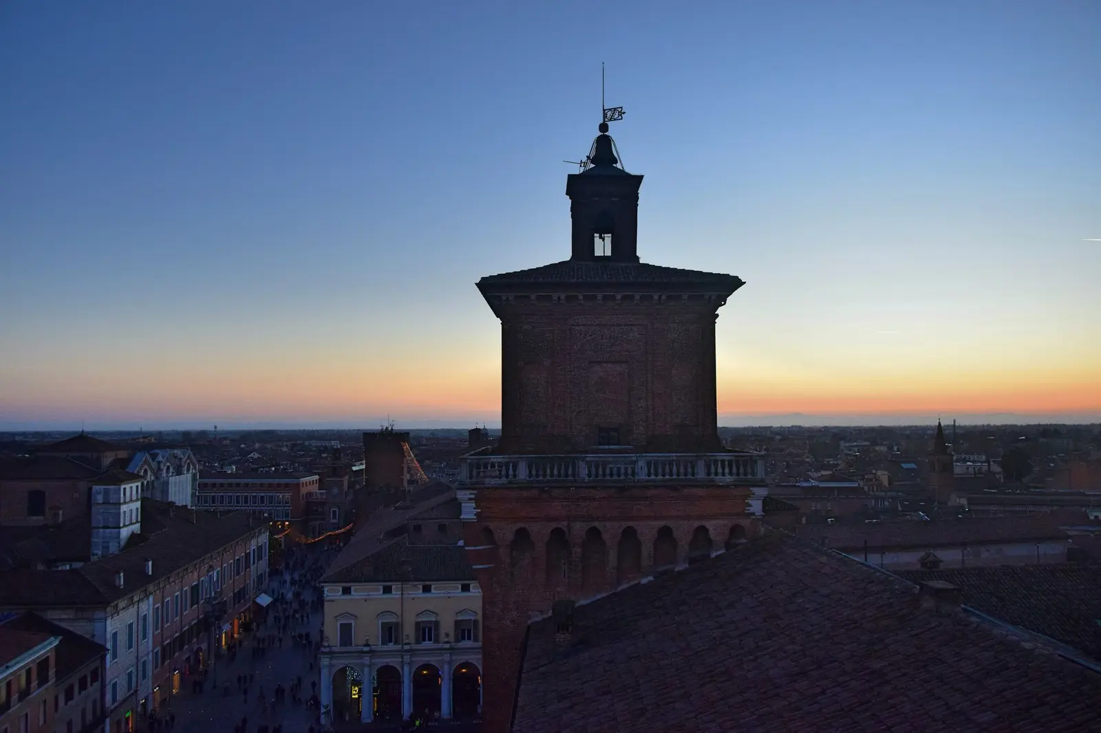 Ferrara di notte