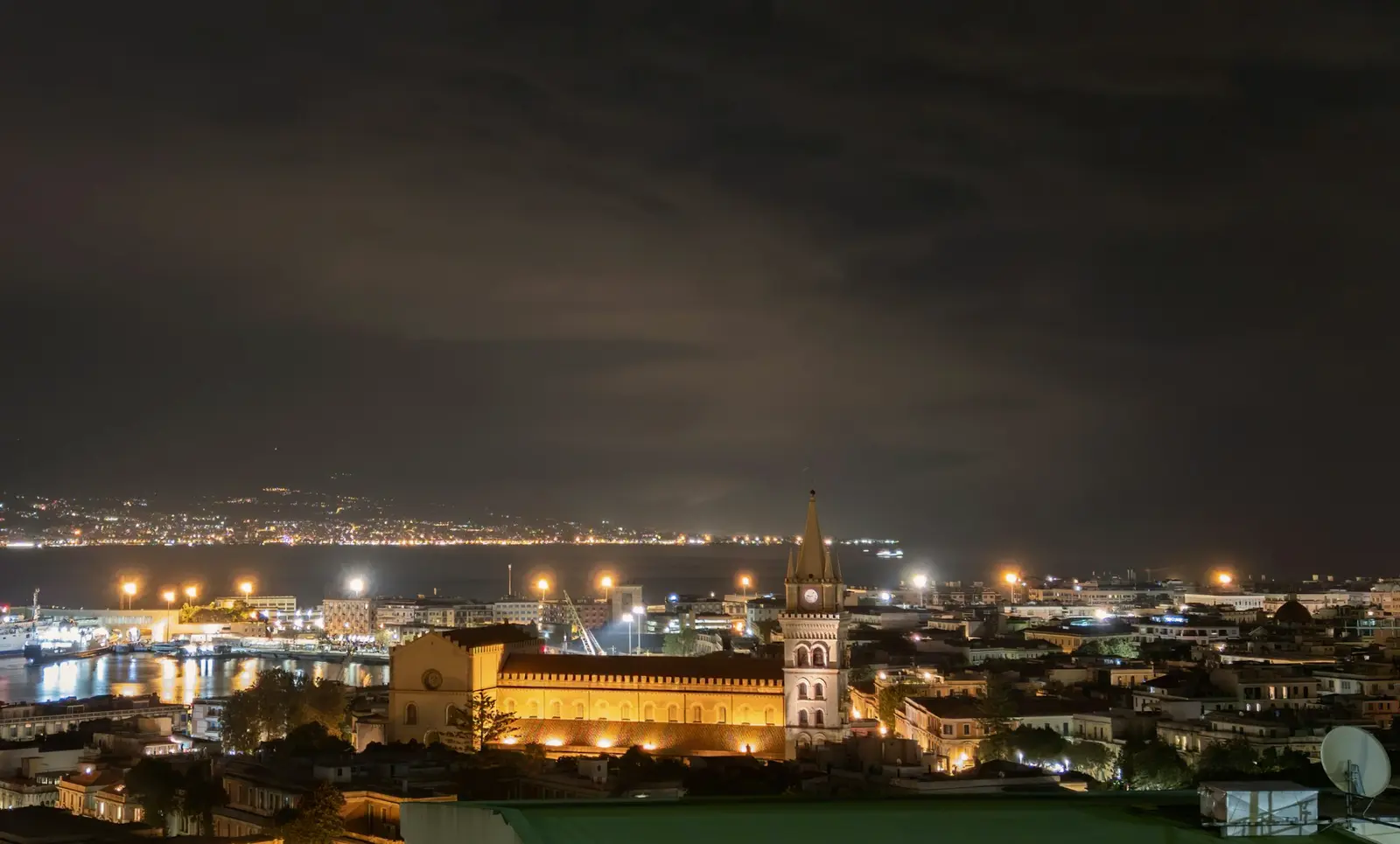 Messina di notte