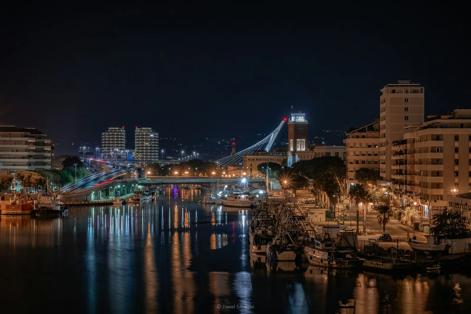 Pescara di notte