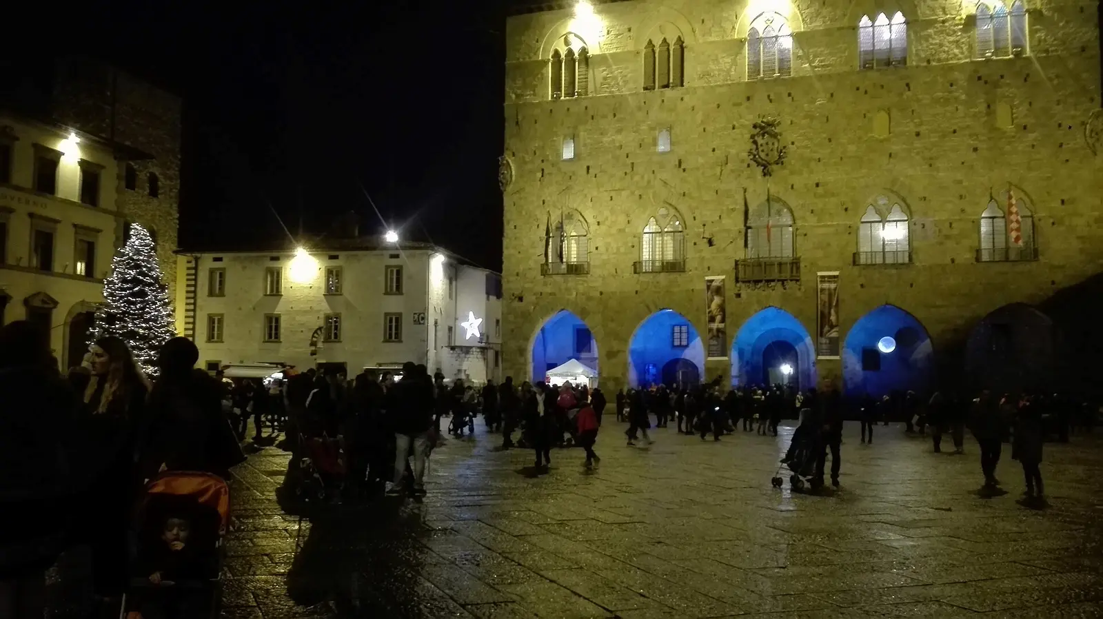 Pistoia di notte