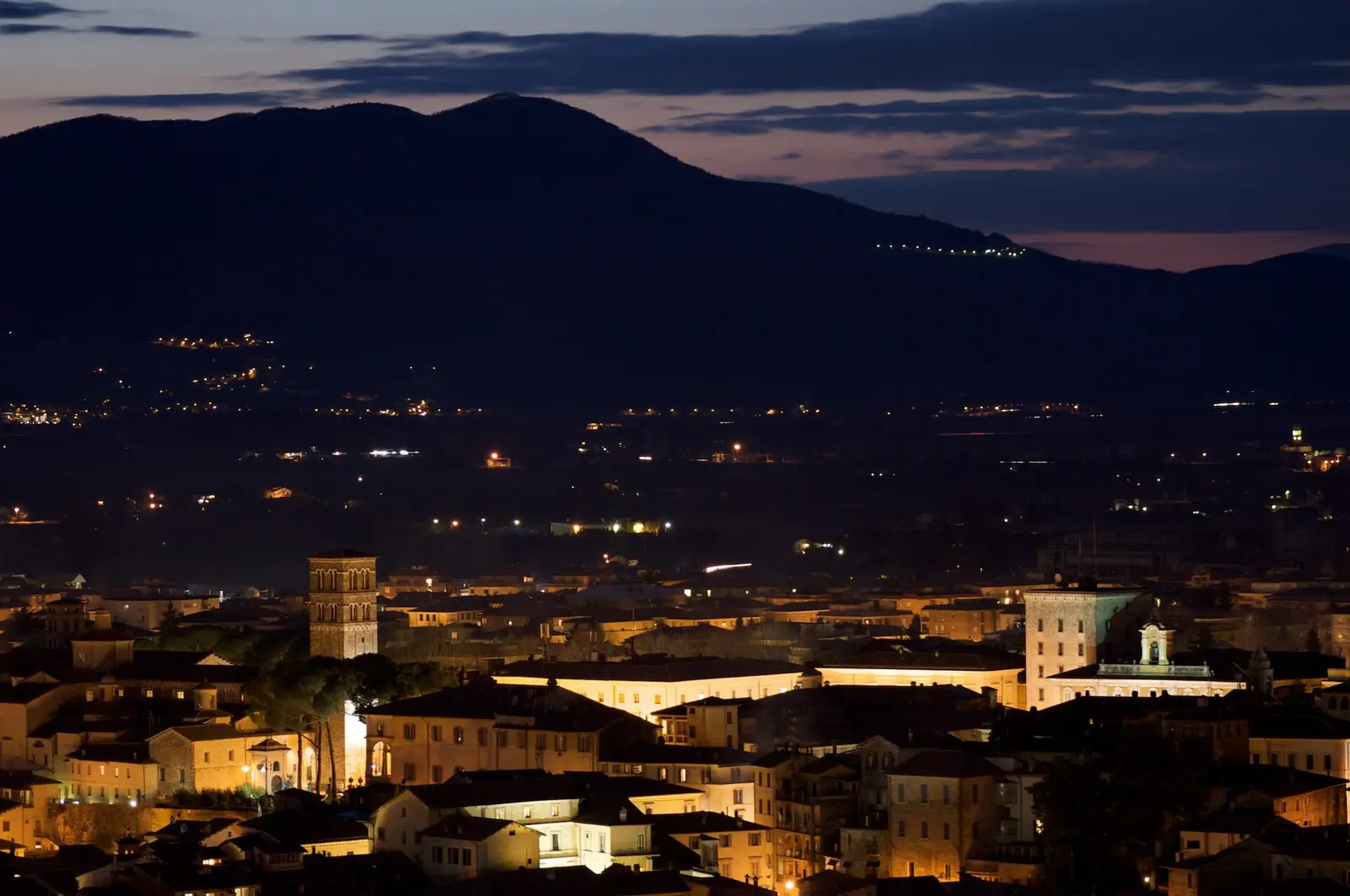 Rieti di notte