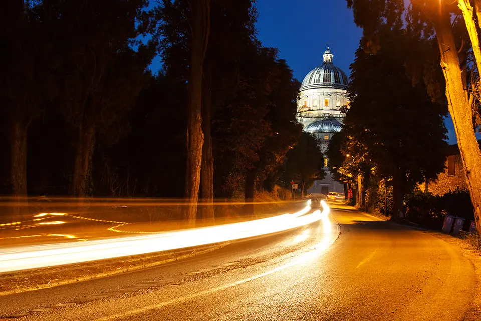 Todi di notte