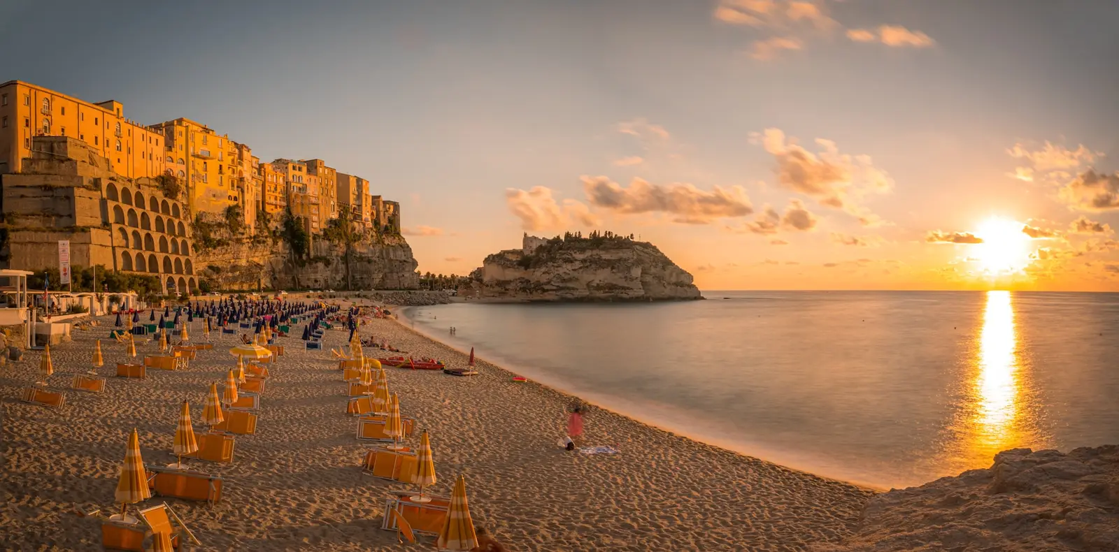 Tropea di notte