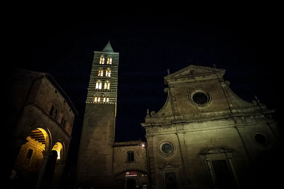 Viterbo di notte